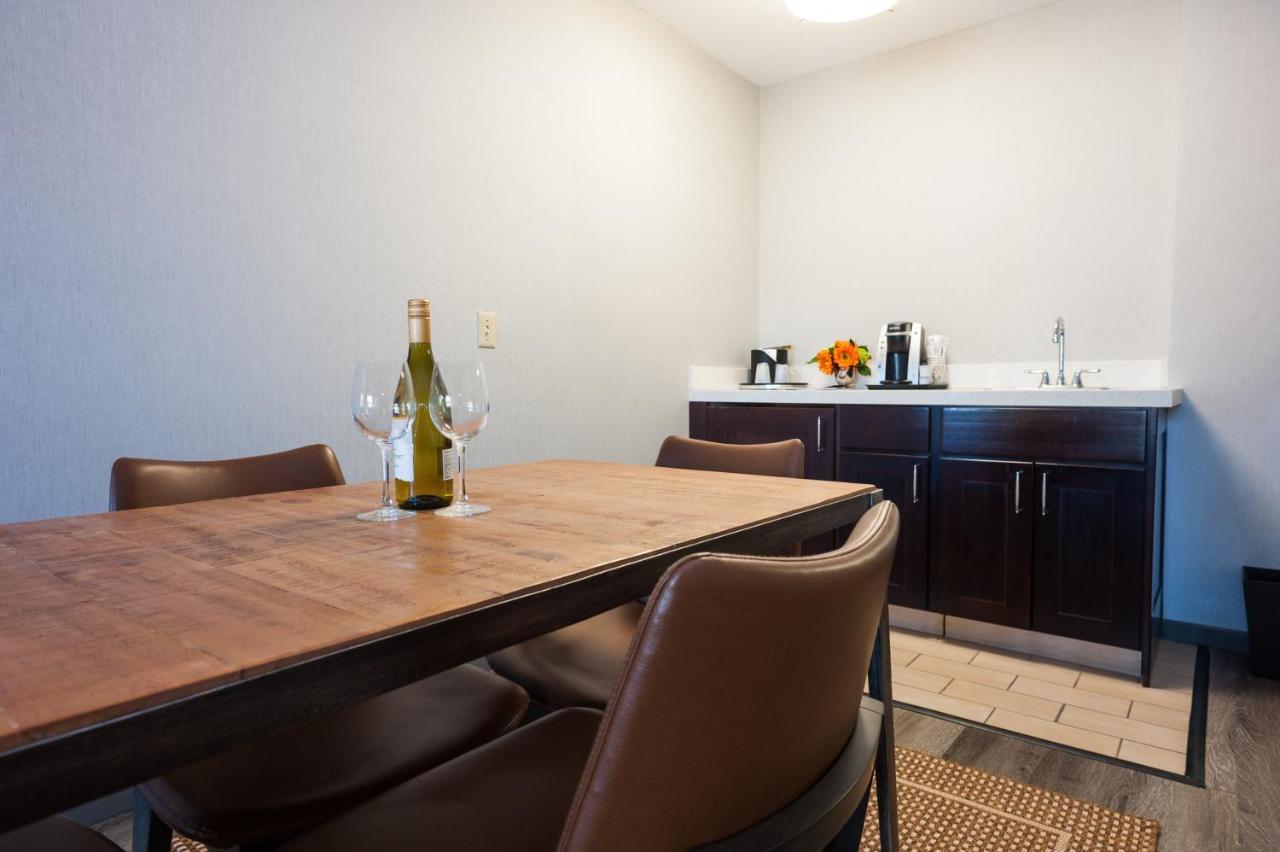 Hotel Indigo Napa Valley By Ihg מראה חיצוני תמונה