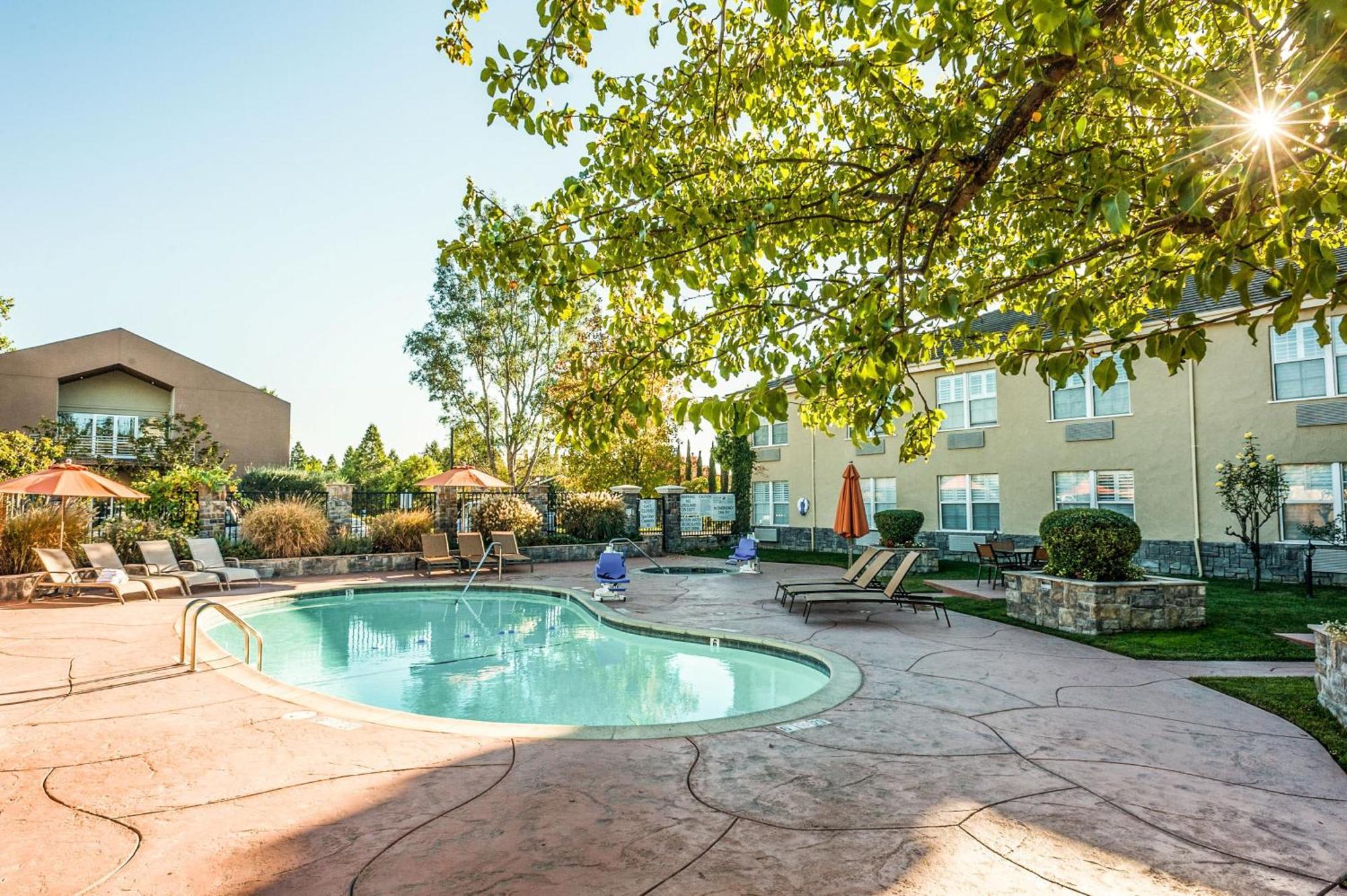 Hotel Indigo Napa Valley By Ihg מראה חיצוני תמונה